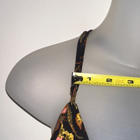 Urban Outfitters Black and Orange Floral Tie-Front Top - Picture 13 of 13